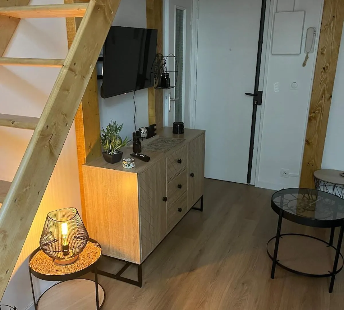 Nice Cosy 0*,  Frankrike